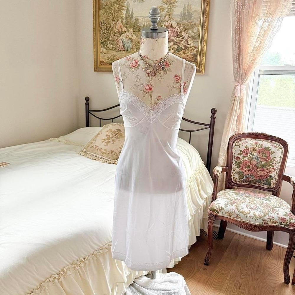 White slip dress 70s white slip dress Vanity Fair size small